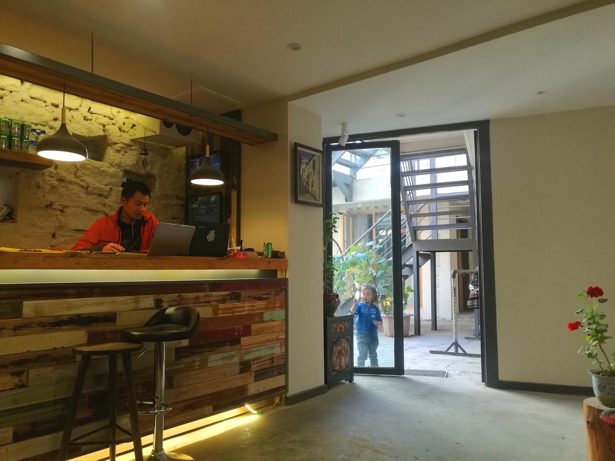 Fengma Feiyang Hostel Lhasa Luaran gambar